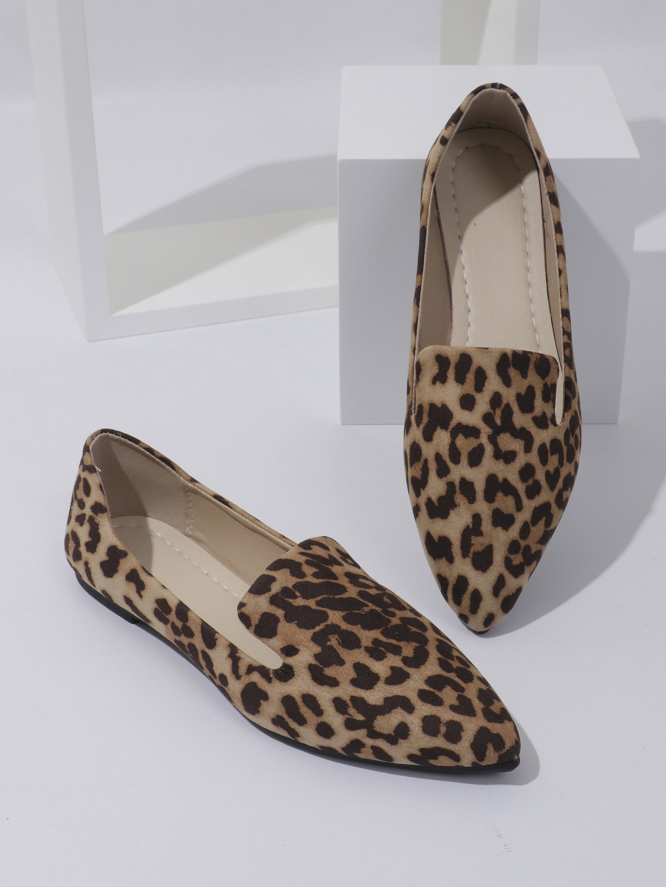 Leopard Print Shallow Mouth Pointed Flat Shoes Casual